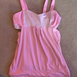 Lululemon tank w built in bra